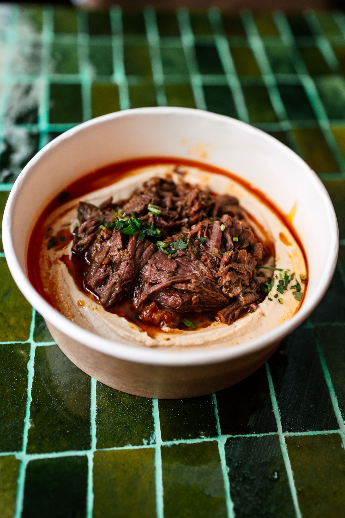 Hummus con ternera